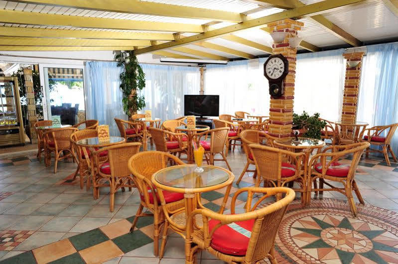 Astoria Hotel Khartata Екстер'єр фото